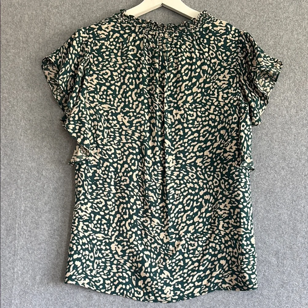 Jessica Simpson Flutter Sleeve Ruffled V-Neck Bohemian  Blouse Green/Cream (L) - Picture 2 of 11